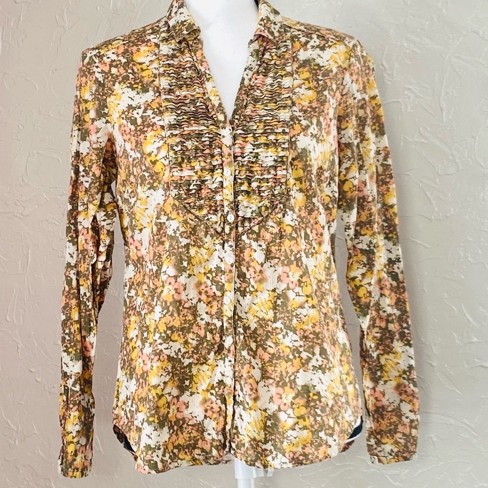 Eddie Bauer medium pleated floral button down  blouse